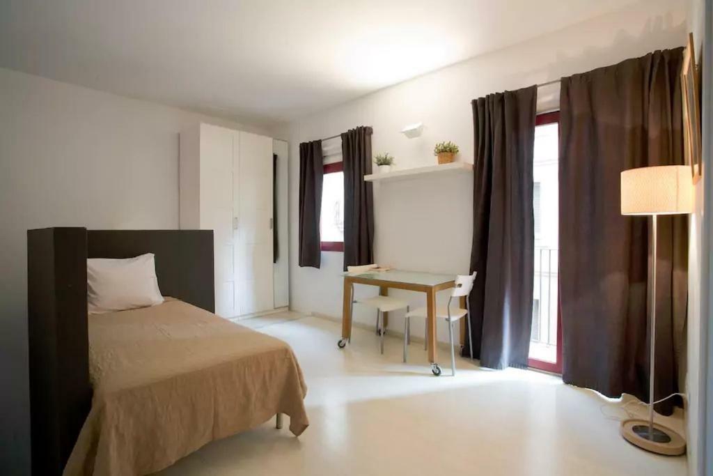Old House Apartment *